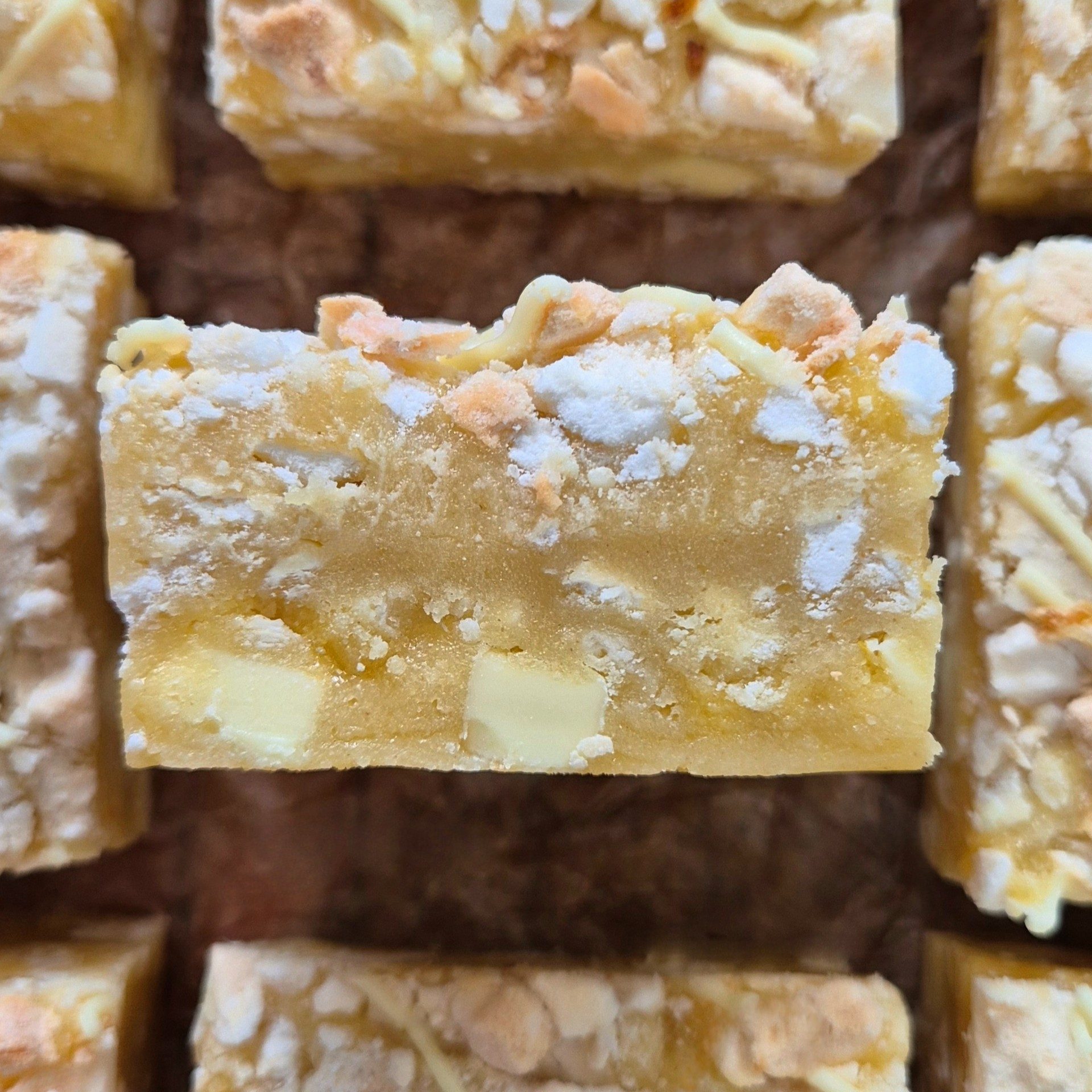 Lemon Meringue Blondies