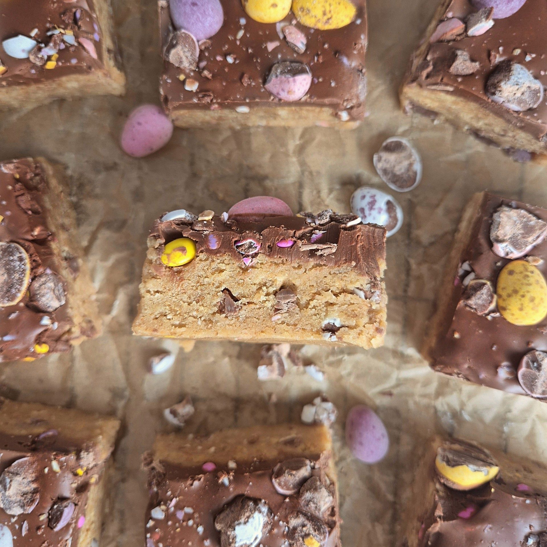 No Bake Mini Egg Biscuit Bars